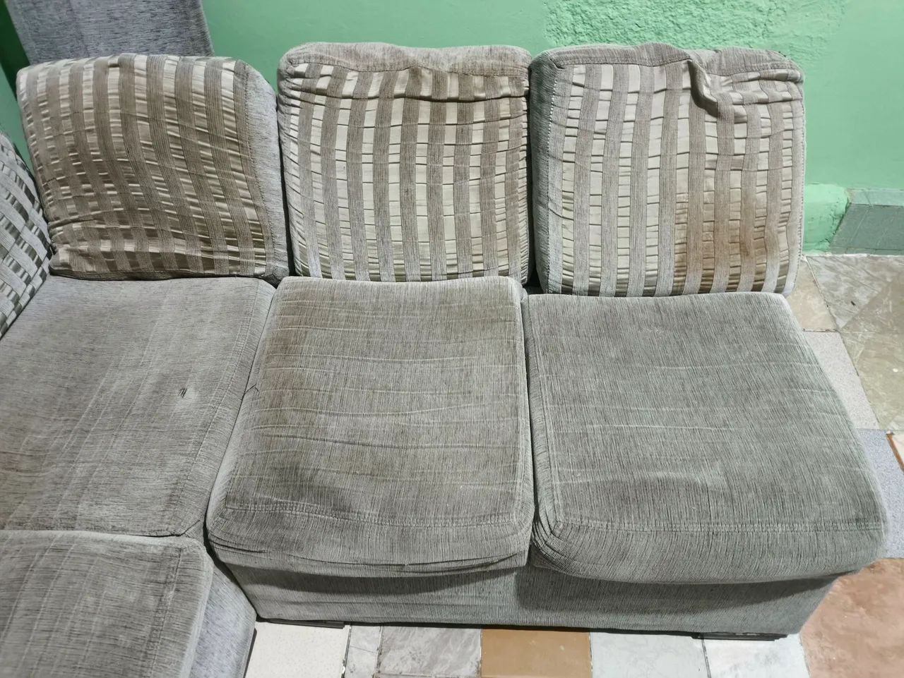 Vendo sofá modelo em L, em estado de uso! - Foto 4