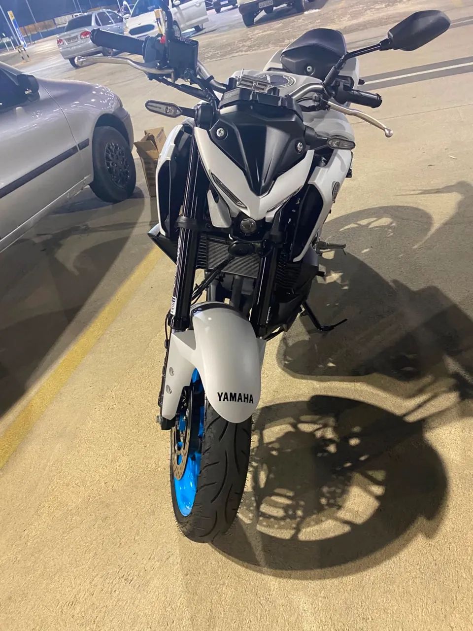 Moto MT03