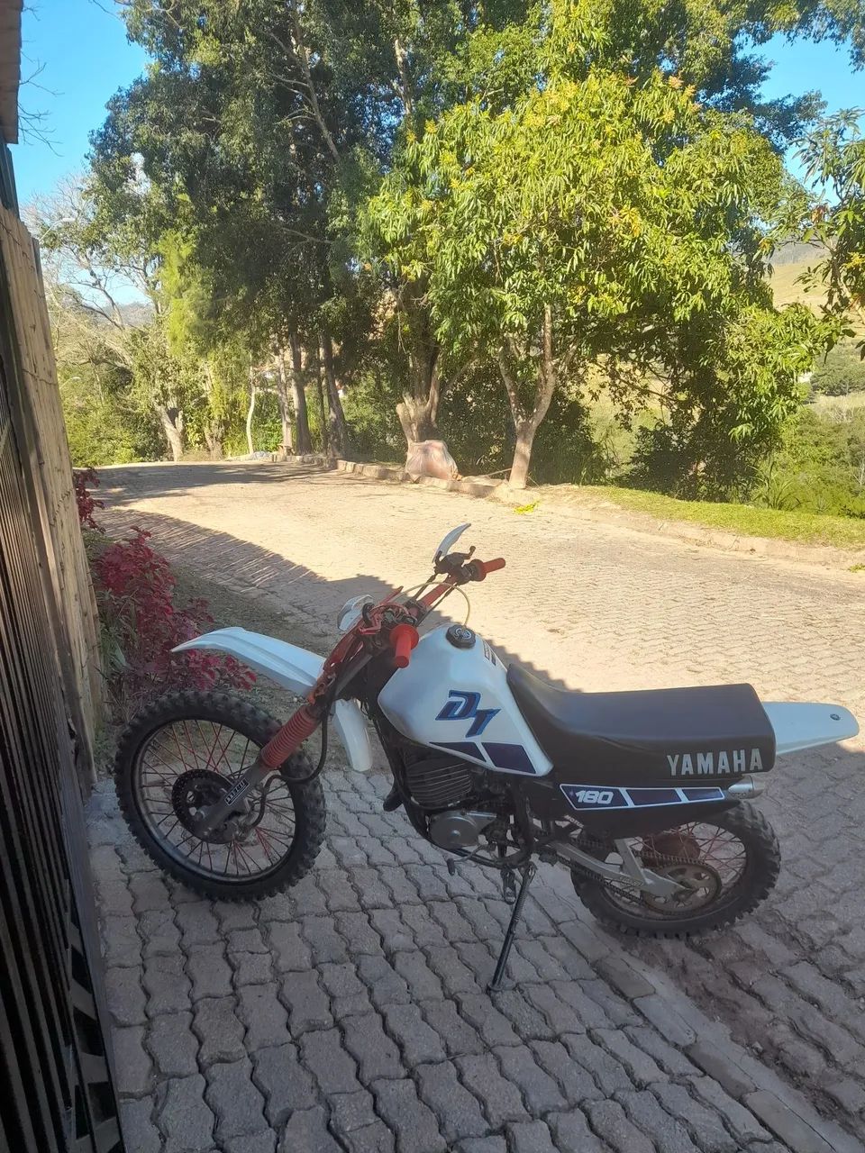 Dt 180 