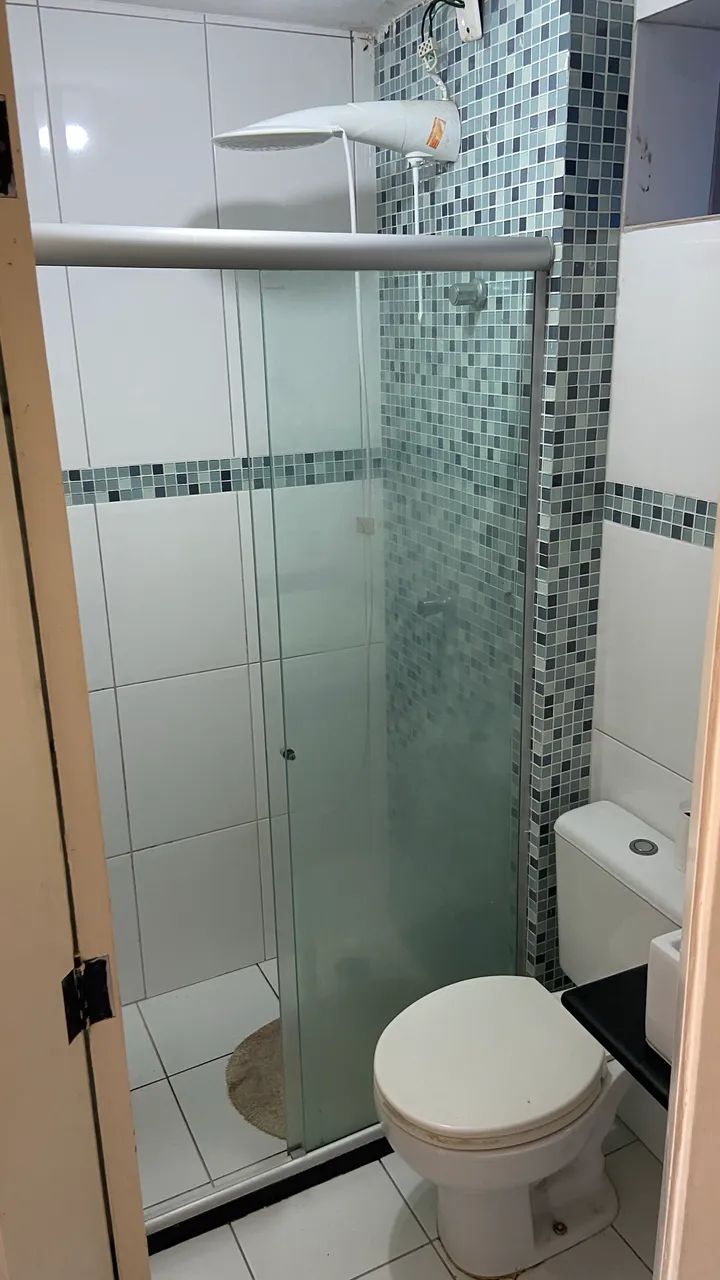 ALUGA-SE APARTAMENTO - 2 QUARTOS - Foto 2