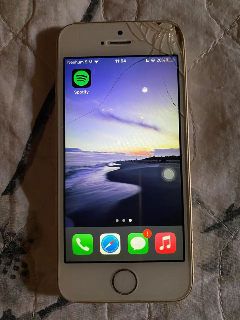 iPhone SE Dourado Usado - Foto 3