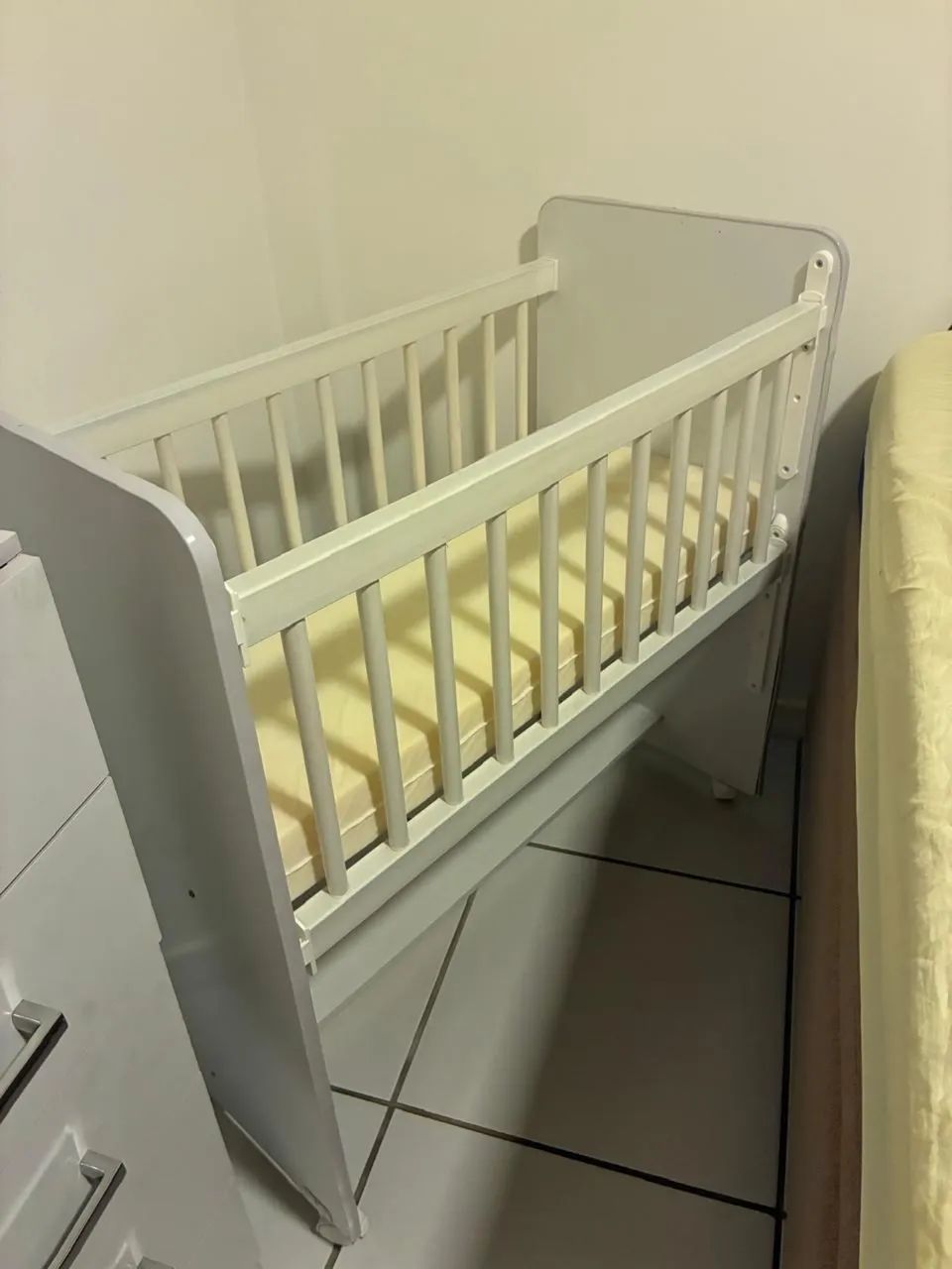 Mini berço de madeira - Foto 4
