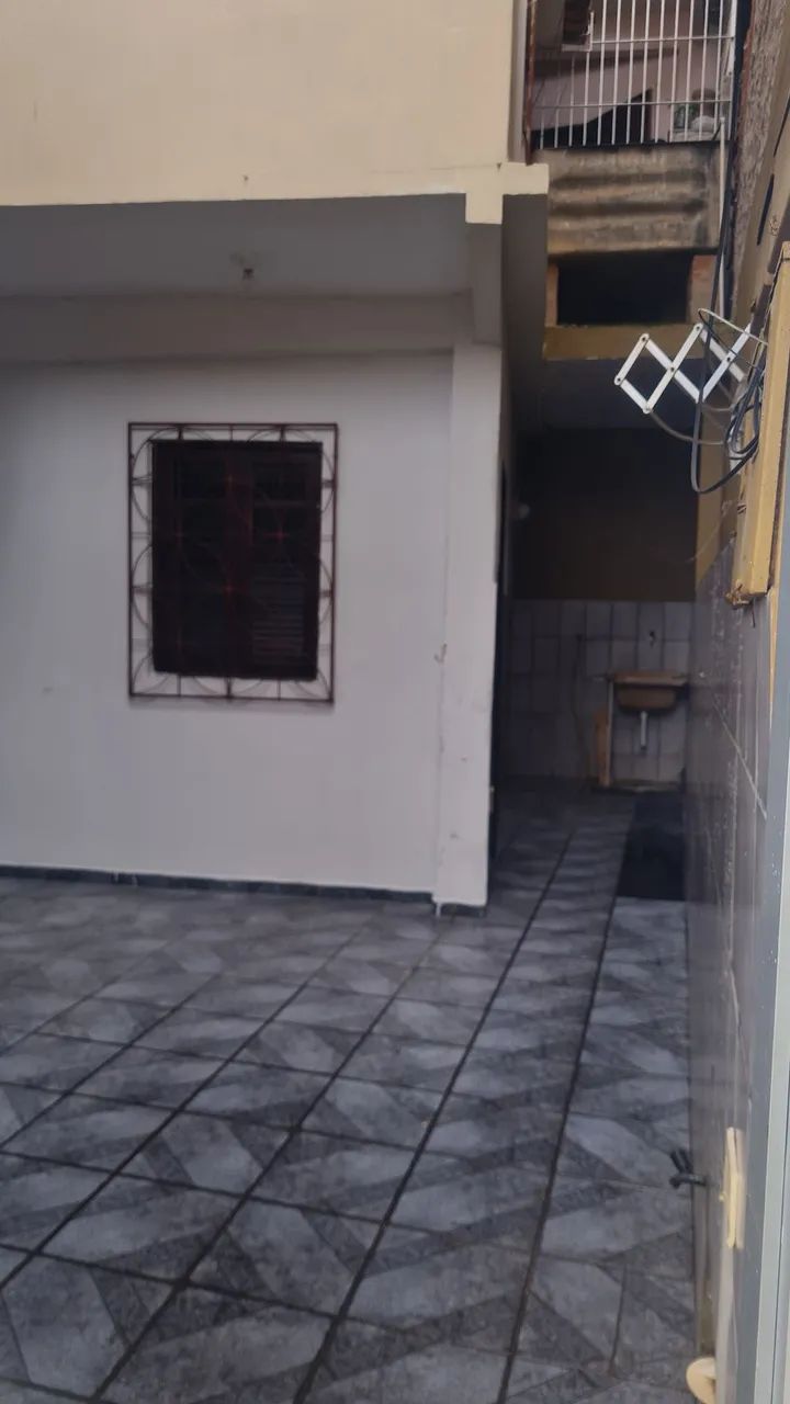 Aluguel anual casa no centro Piúma  - Foto 2