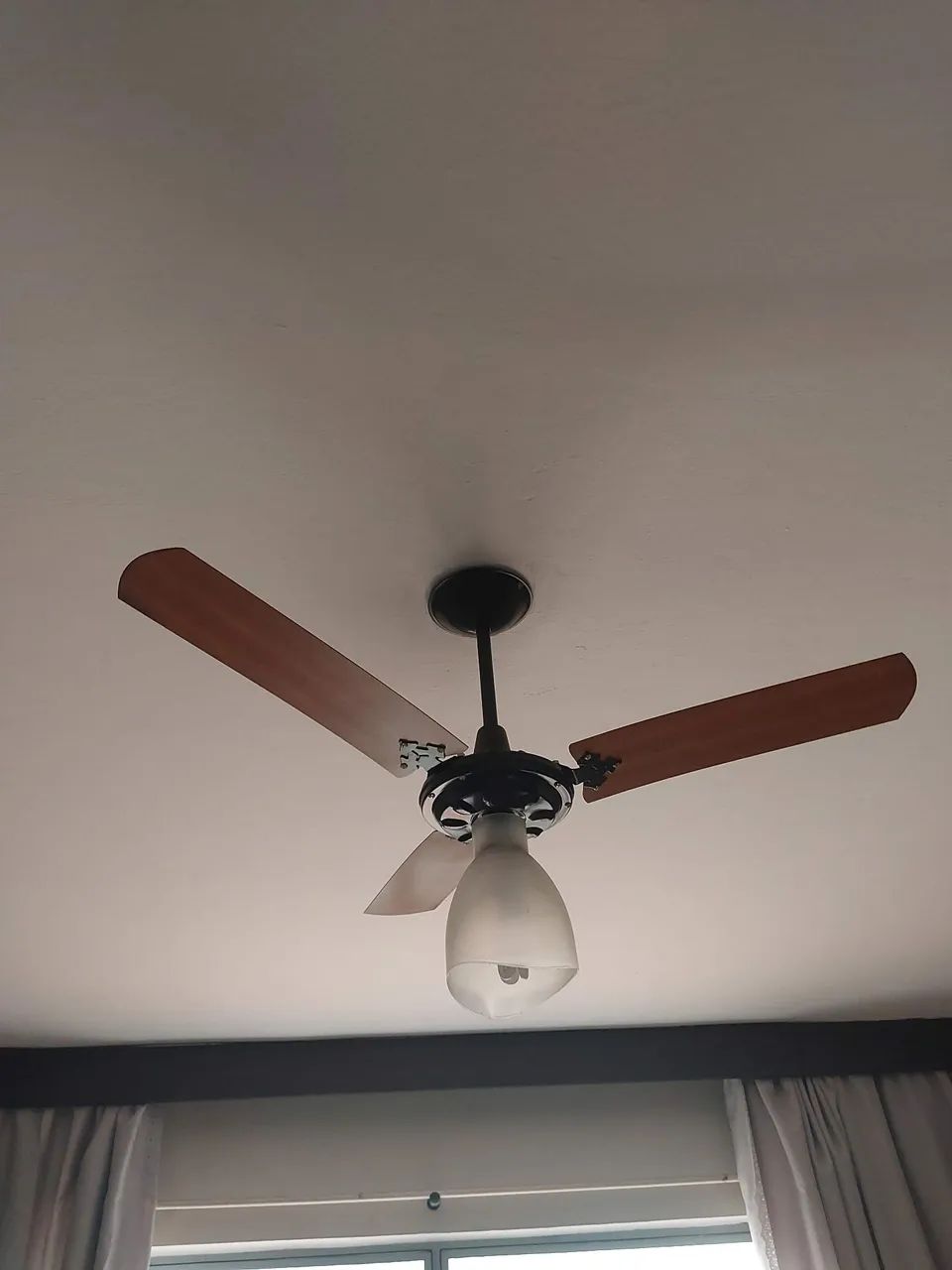 Ventilador de teto 220v Marca Venti-Delta