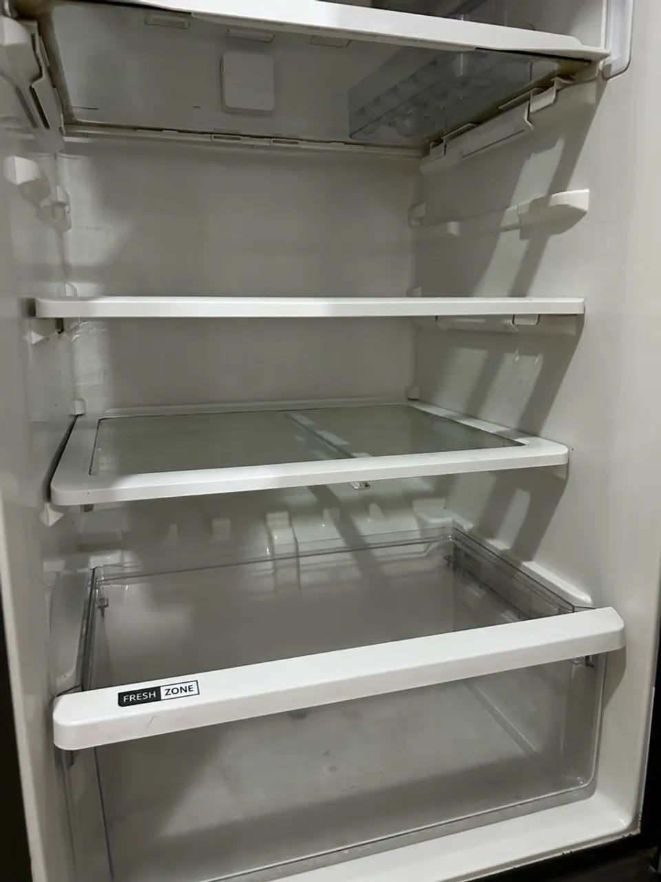 Vende se geladeira Electrolux 