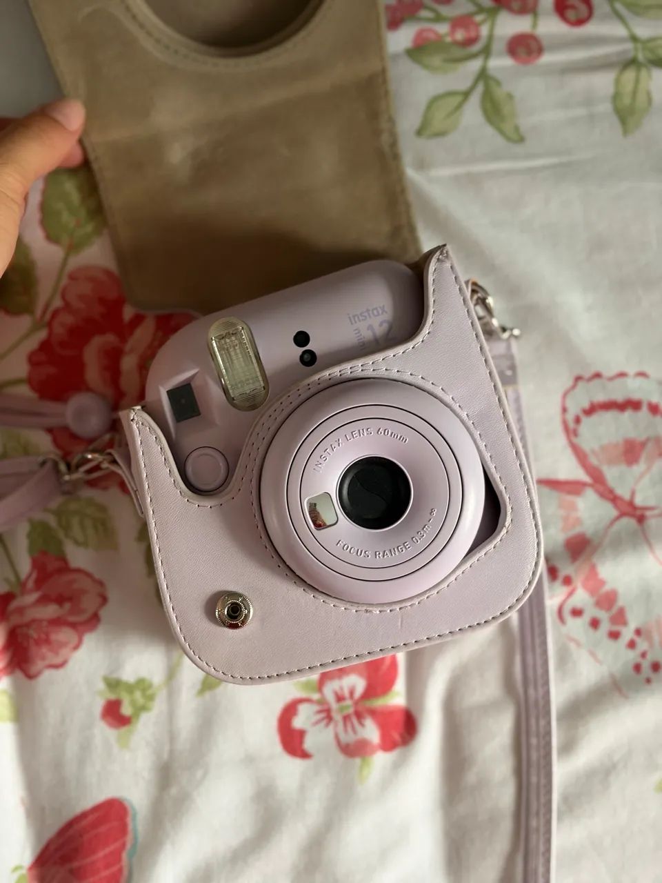 Câmera Instax Mini 12 + Capa - PRATICAMENTE NOVA  - Foto 5