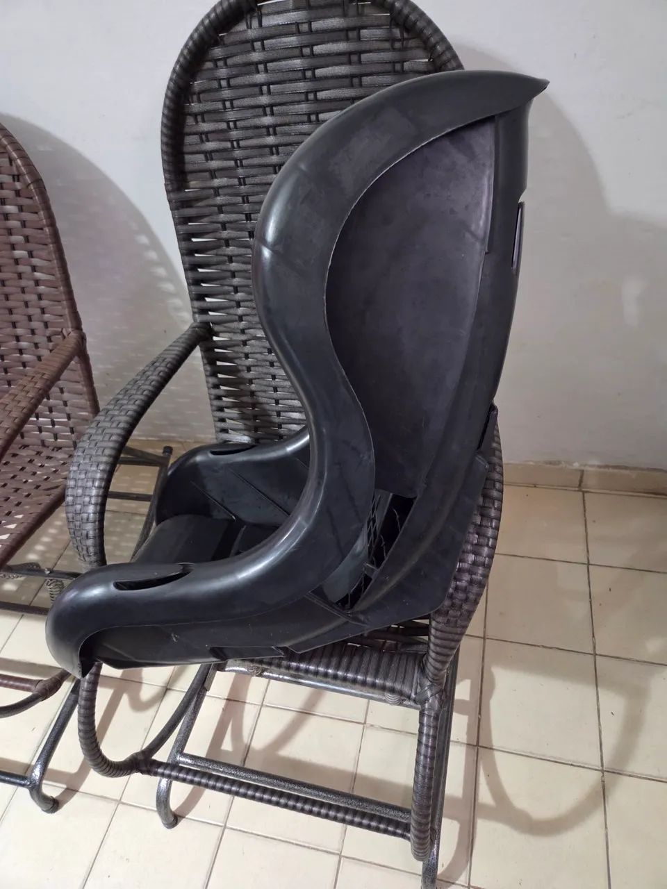 Cadeira pra bebê sem o assento  - Foto 2