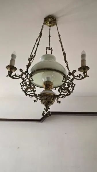 Lustre antigo de bronze - Foto 3