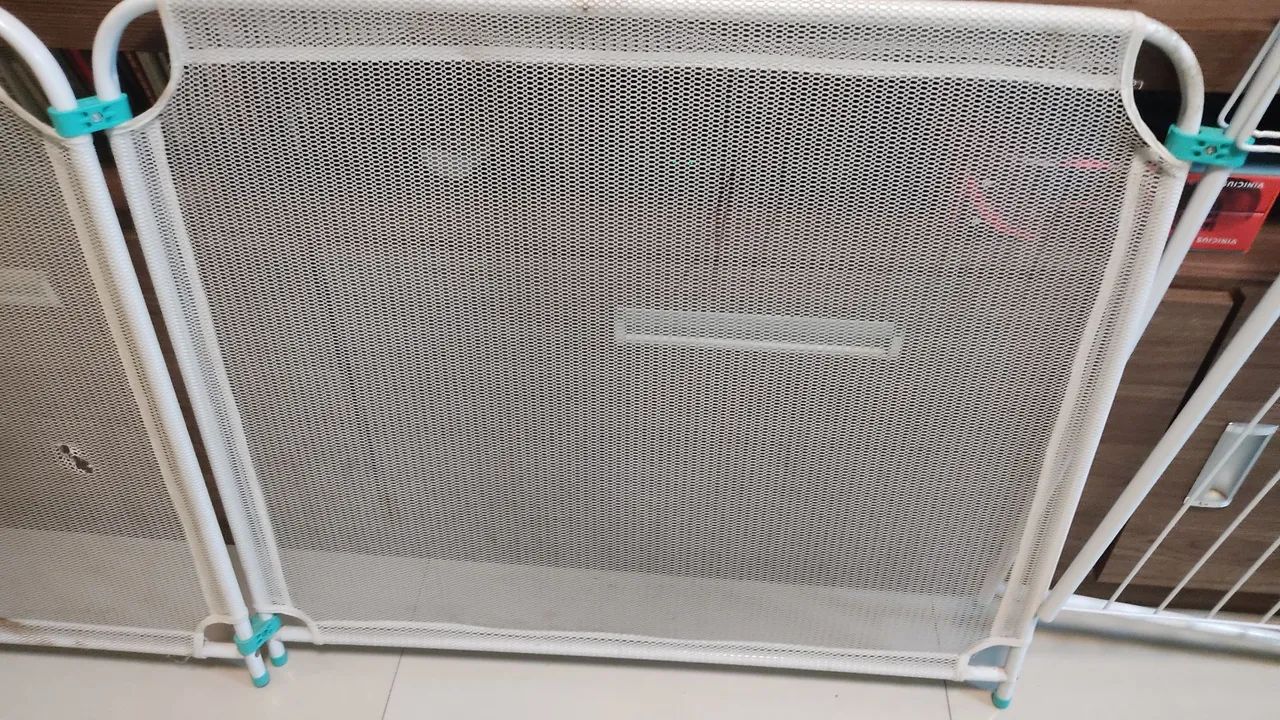 Cercado infantil com portão e telas - Foto 3