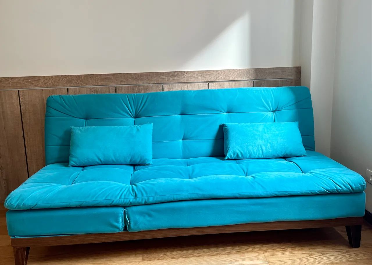 TORRO Sofá-Cama Casal 3 Lugares Premium Base e Pés de Madeira Suede Turquesa - Foto 2