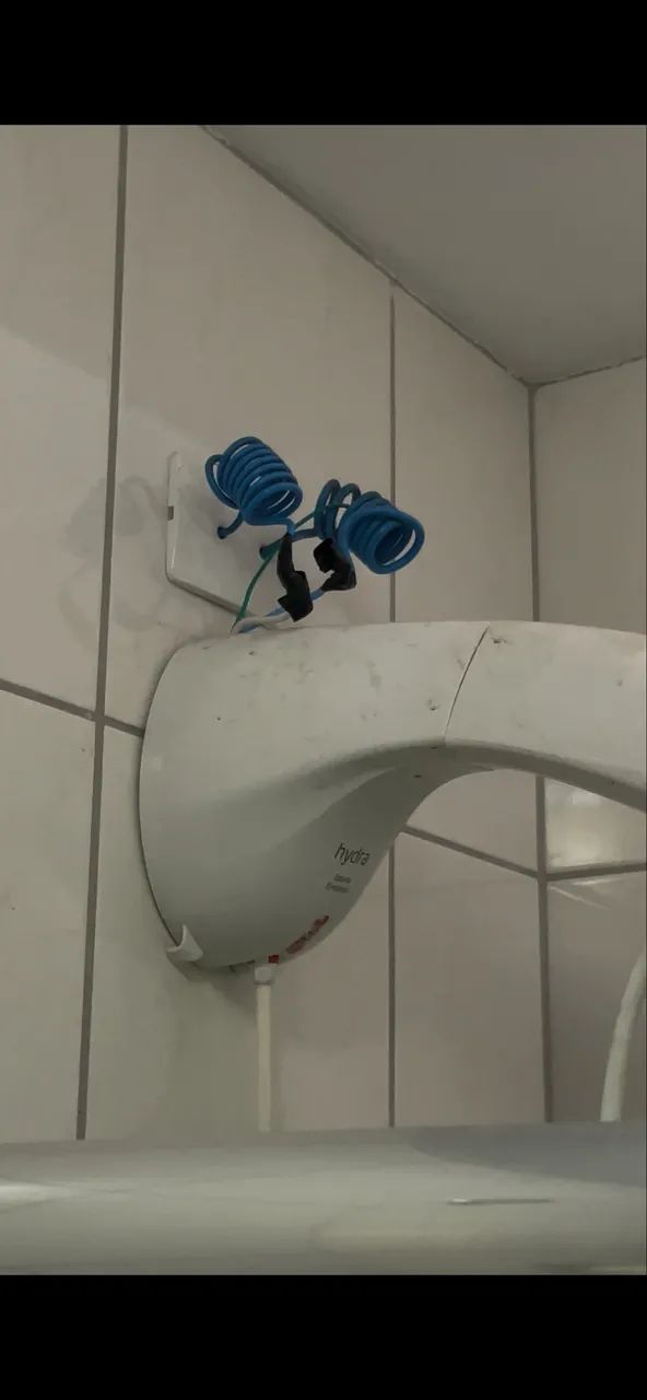 TROCA DE CHUVEIRO - SERVIÇO RÁPIDO E SEGURO - Foto 2
