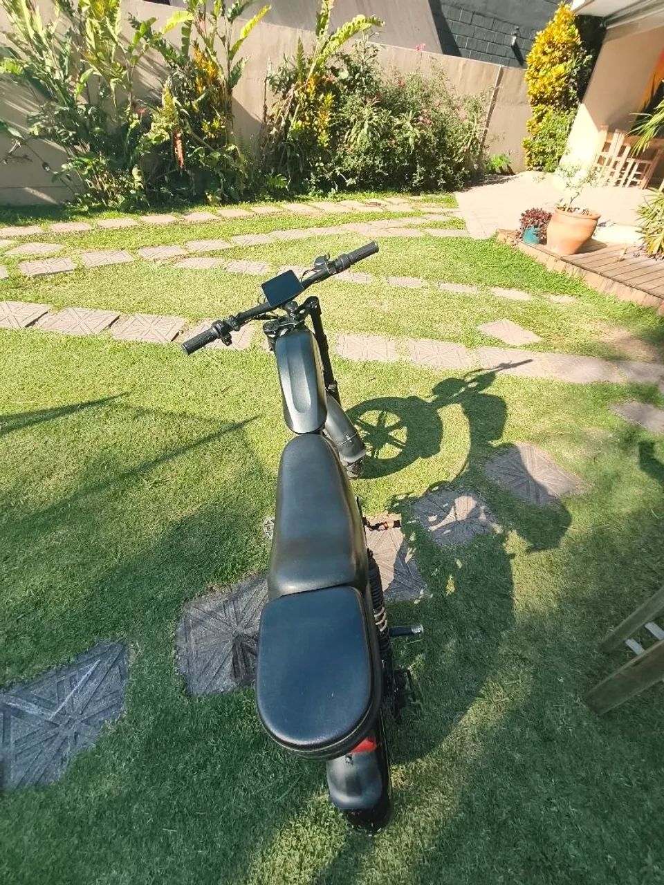 Bicicleta elétrica semi nova 1000w