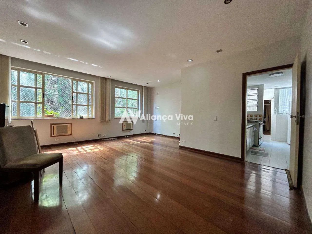 Laranjeiras | Apartamento 3 quartos, sendo 1 suite - Foto 5