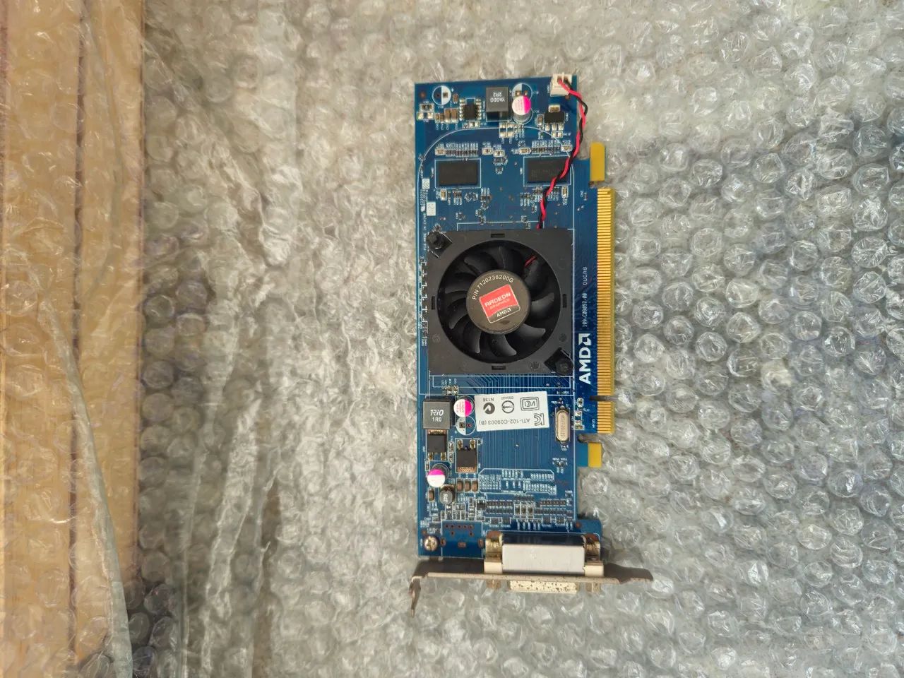 Placa de vídeo HD5550 - Foto 3