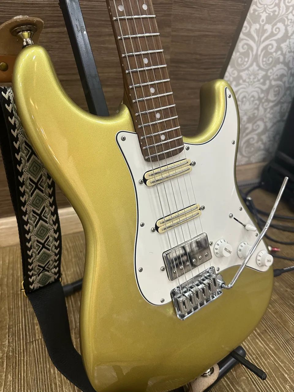 Guitarra stratocaster custom  - Foto 2