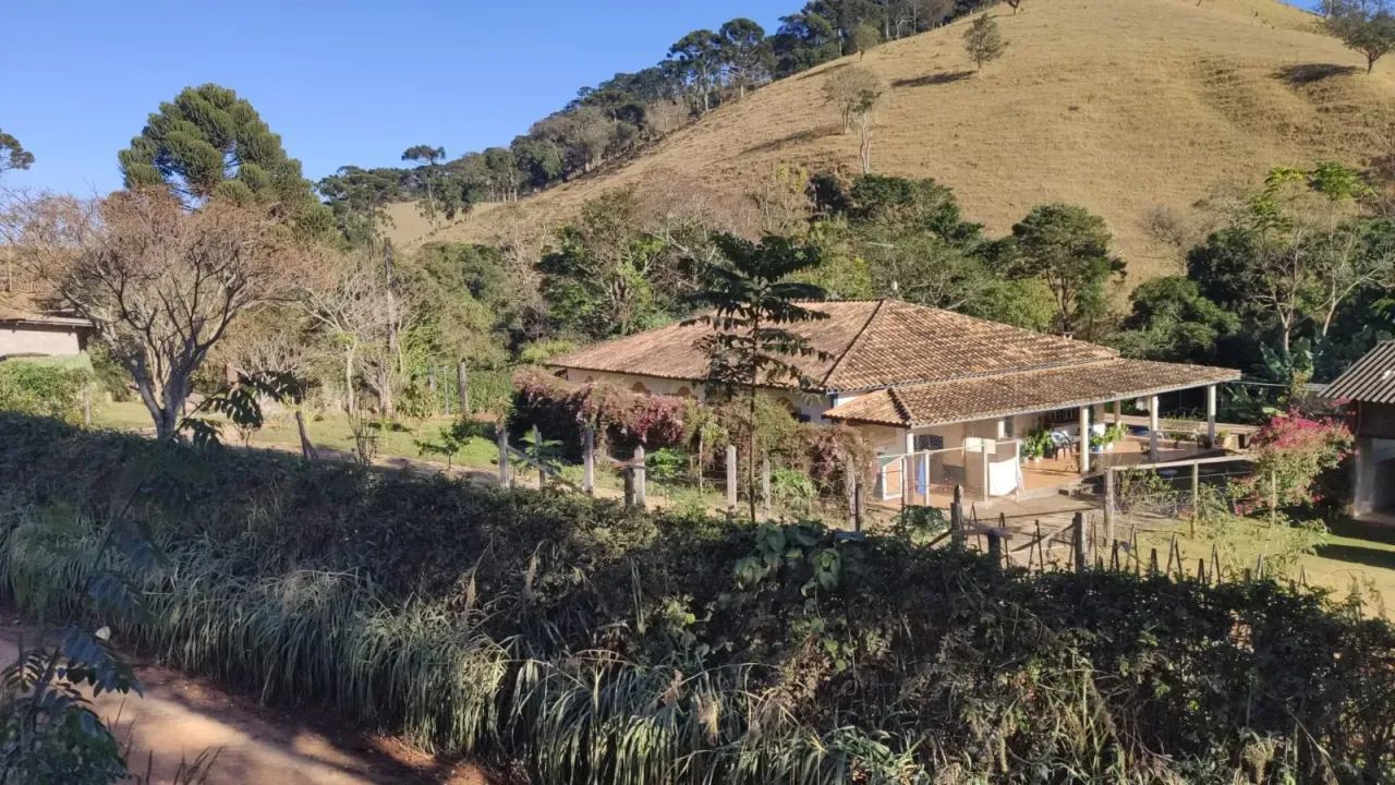 Sítio com 10.500m² em São Bento do Sapucaí - SP