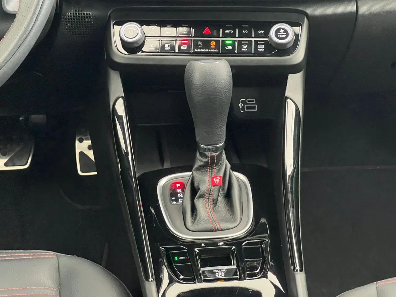 Fiat Fastback Abarth Turbo Flex 1.3 Aut. 2024 - Foto 5