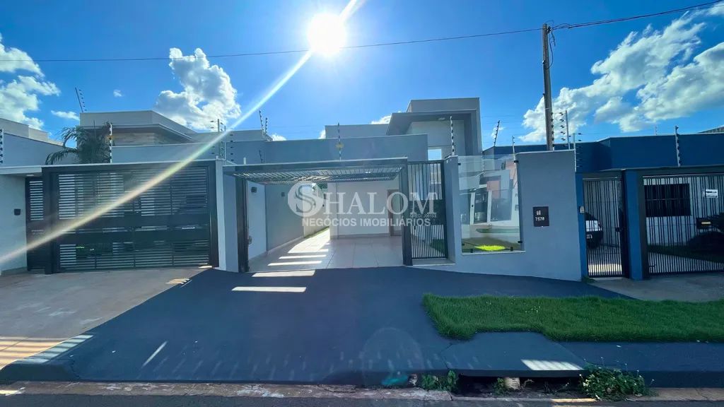 Casa à venda em Maringá, Parque das Grevíleas, com 3 quartos, com 125 m²