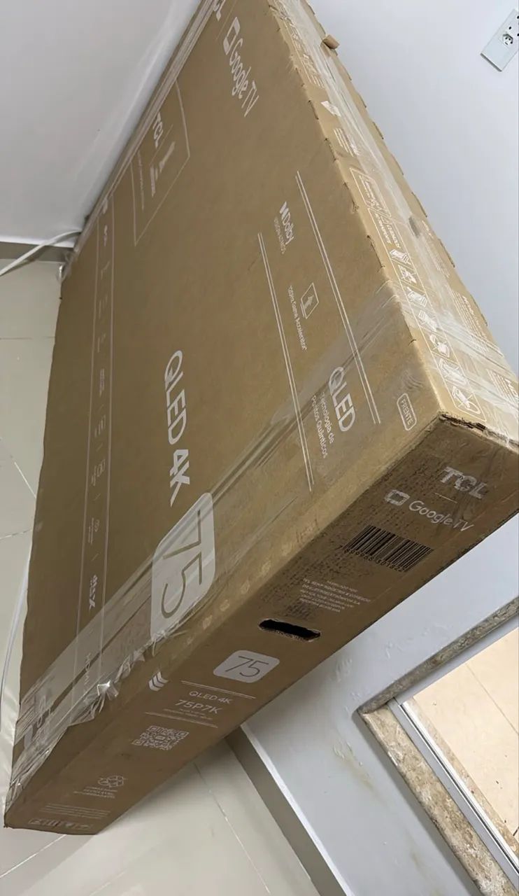 Smart TV TCL 75 polegadas nova