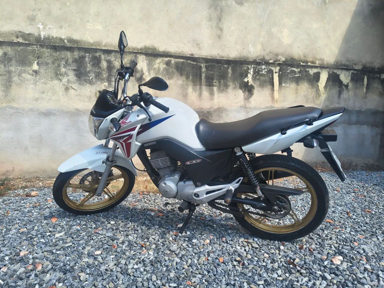Cg Titan ex 150