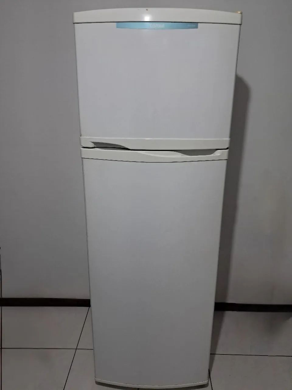 Geladeira (LEIA ANÚNCIO)