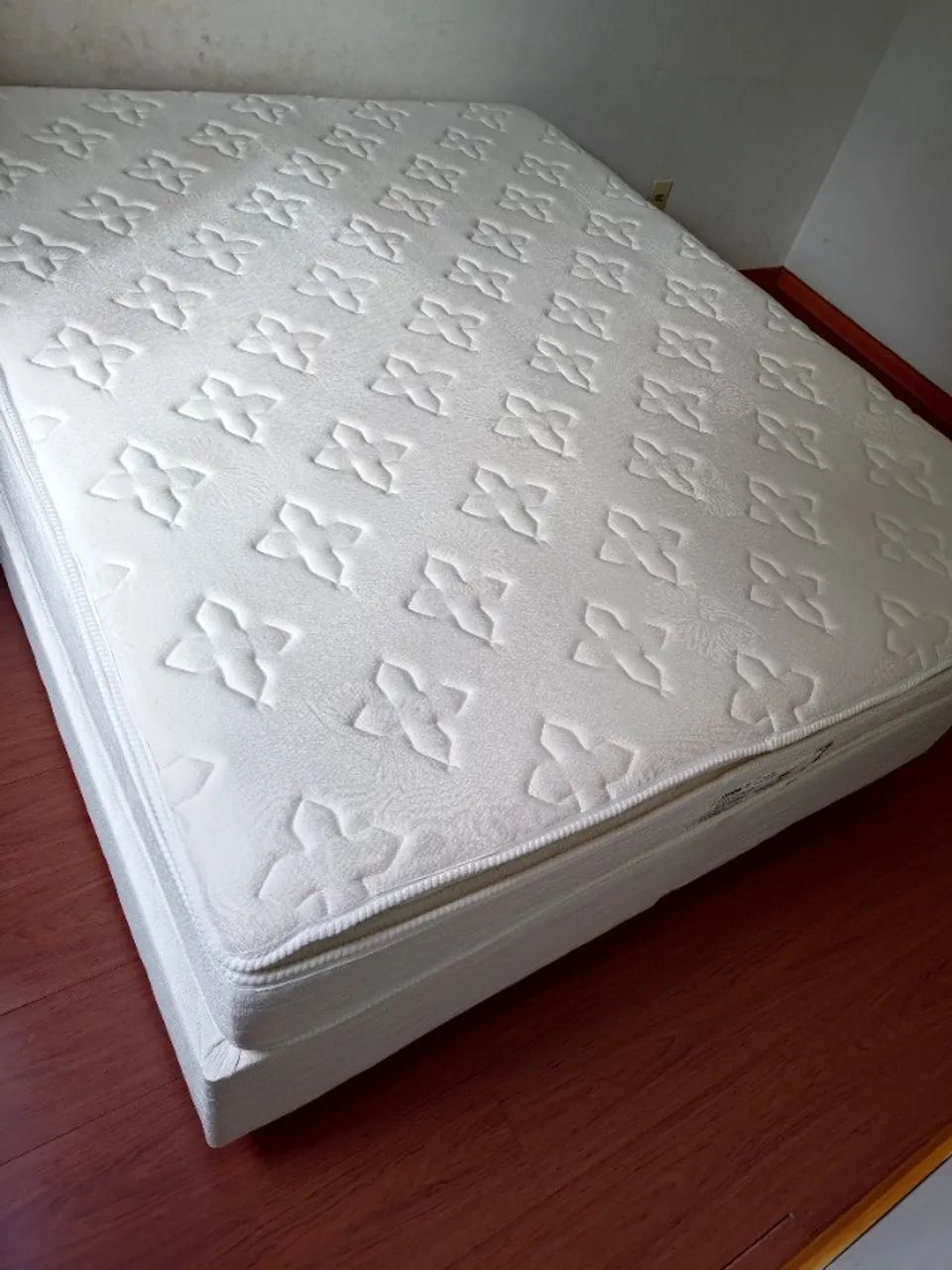 Cama Queen Size Umaflex Itália - Molas Ensacadas + Base Box - Foto 4