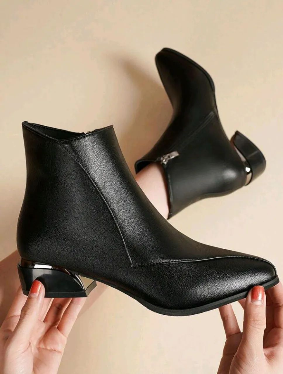 Bota feminina  cano curto - Foto 3