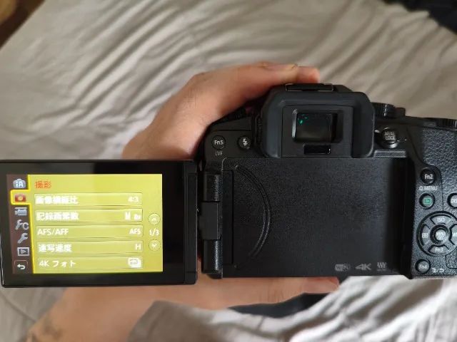Câmera Mirrorless Panasonic Lumix G7 + Lente + Microsd - Foto 4