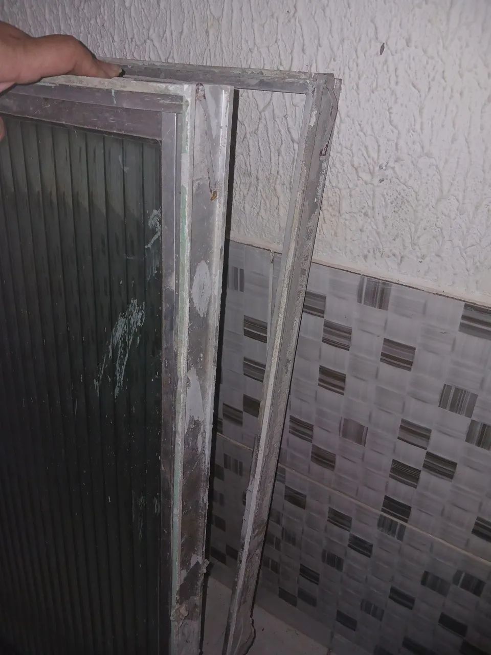 Janela e porta de alumínio  - Foto 4
