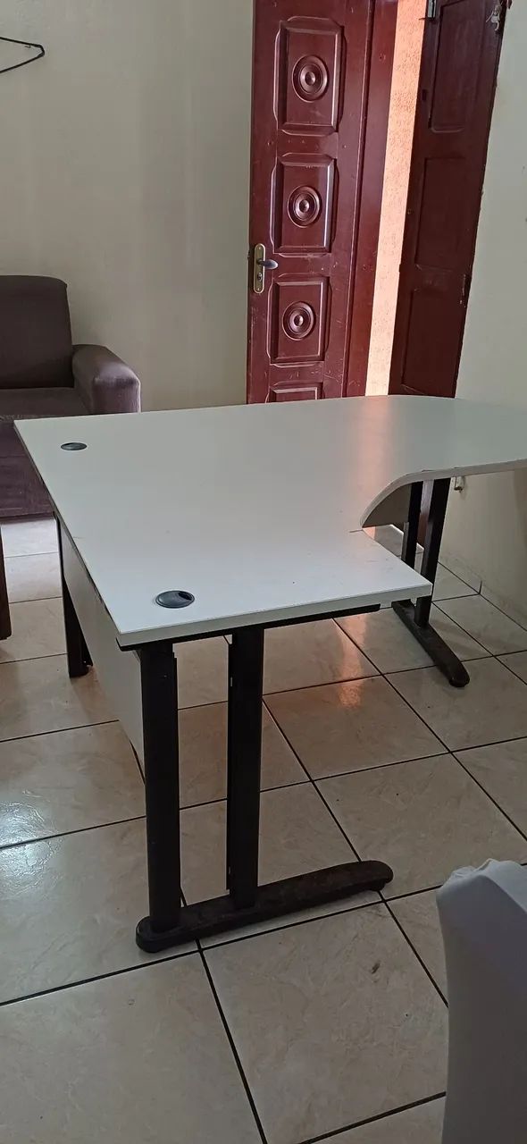 L-shaped office desk