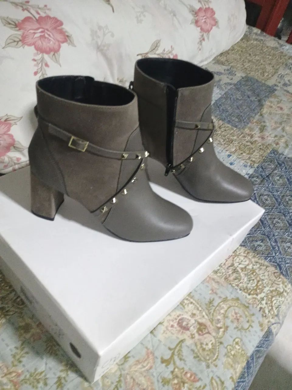 Vendo bota nova! 150 reais número 36