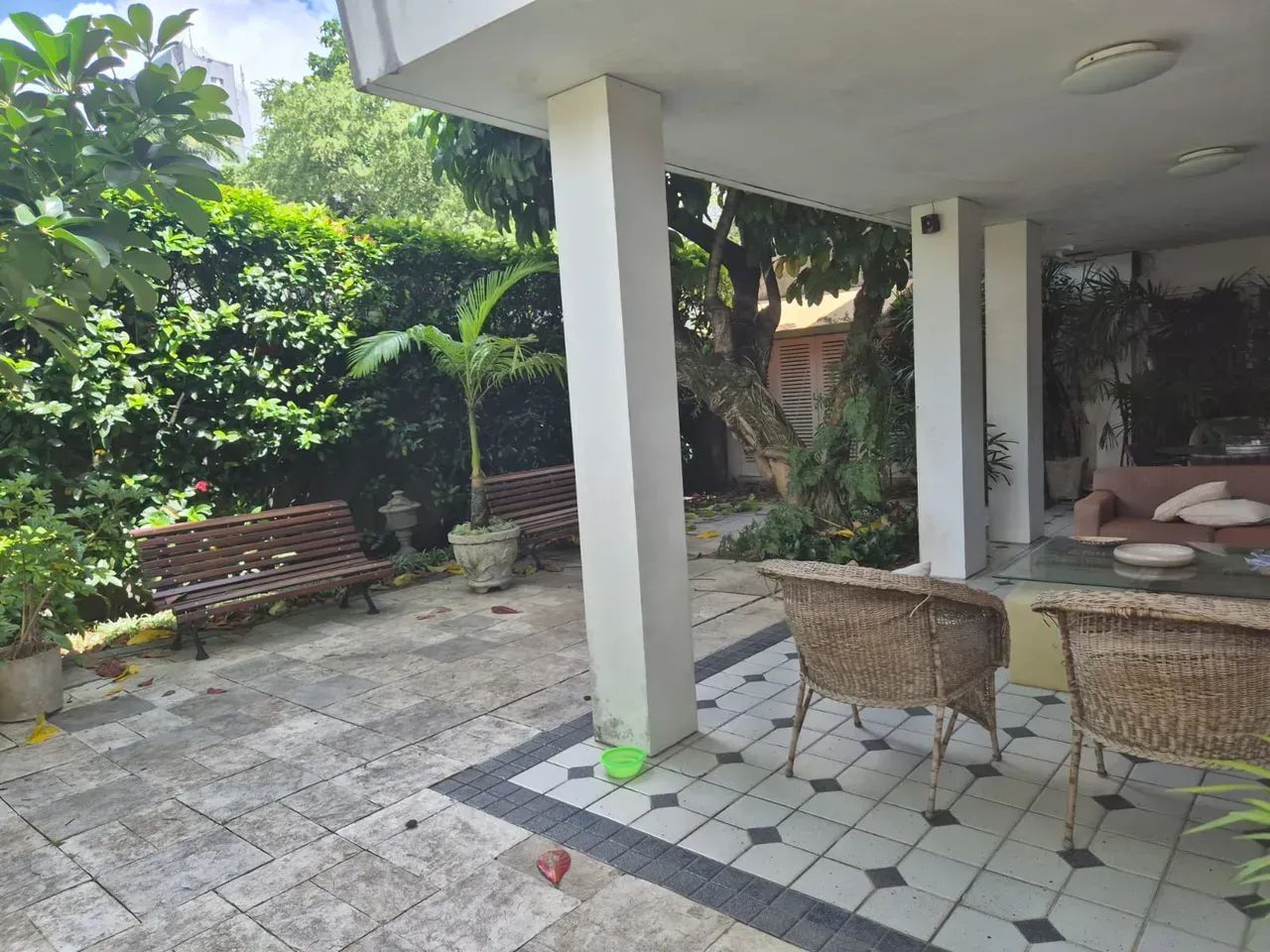 Casa próxima a Praça de Casa Forte - Foto 2