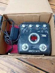 Guitar effcts pedal na caixa com manual e instruções