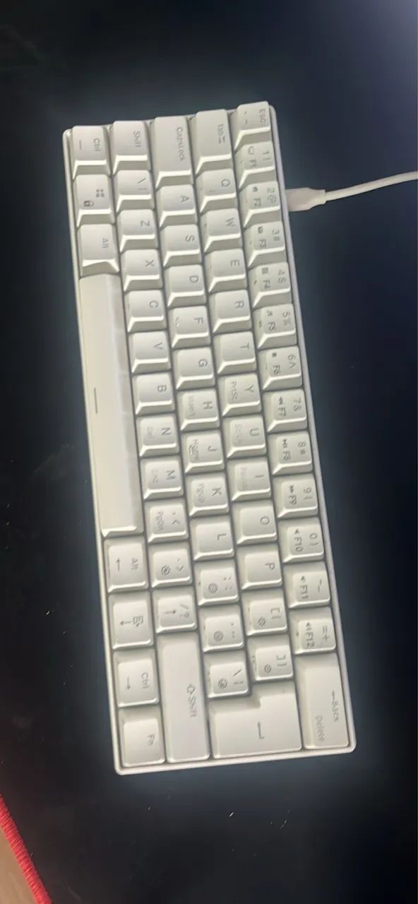 Vendo 2 controles (com falhas) + 2 Mouse Pads + Teclado sem fio + Microfone