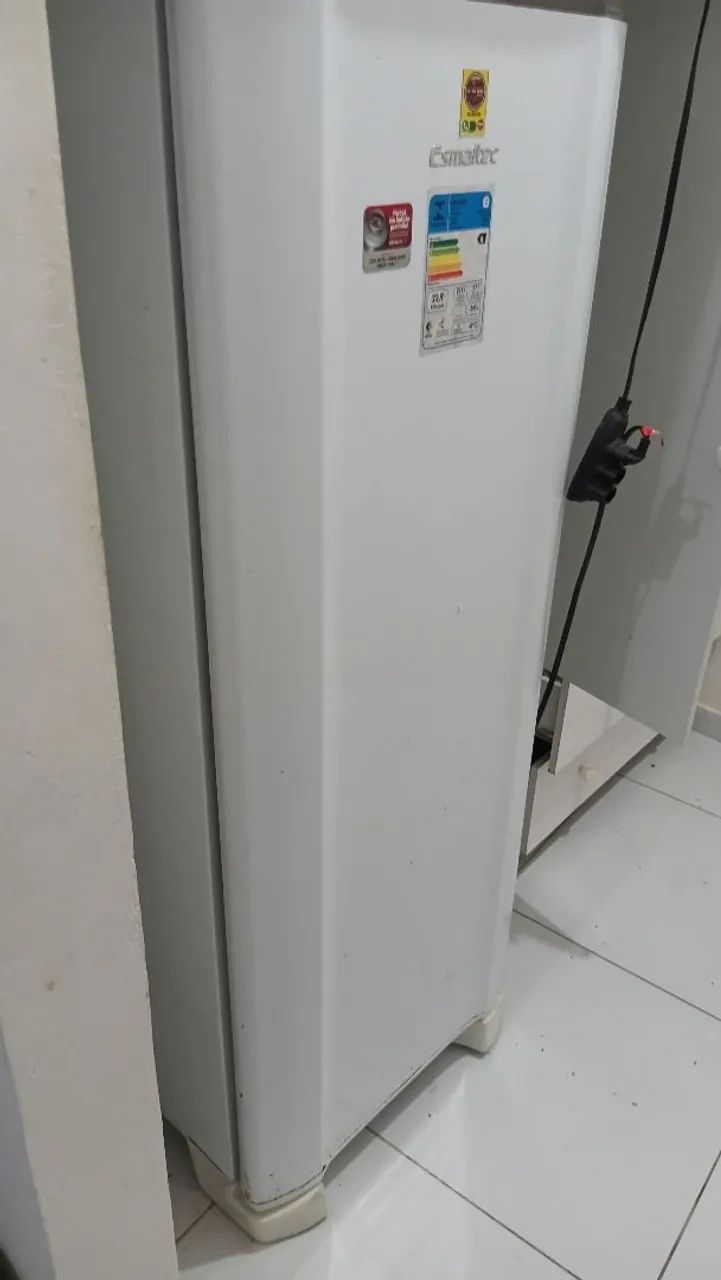 Geladeira esmaltec