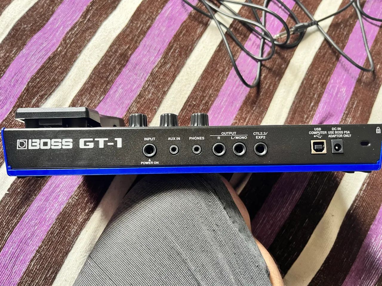 Pedaleira Boss GT1 com case e fonte - Foto 3