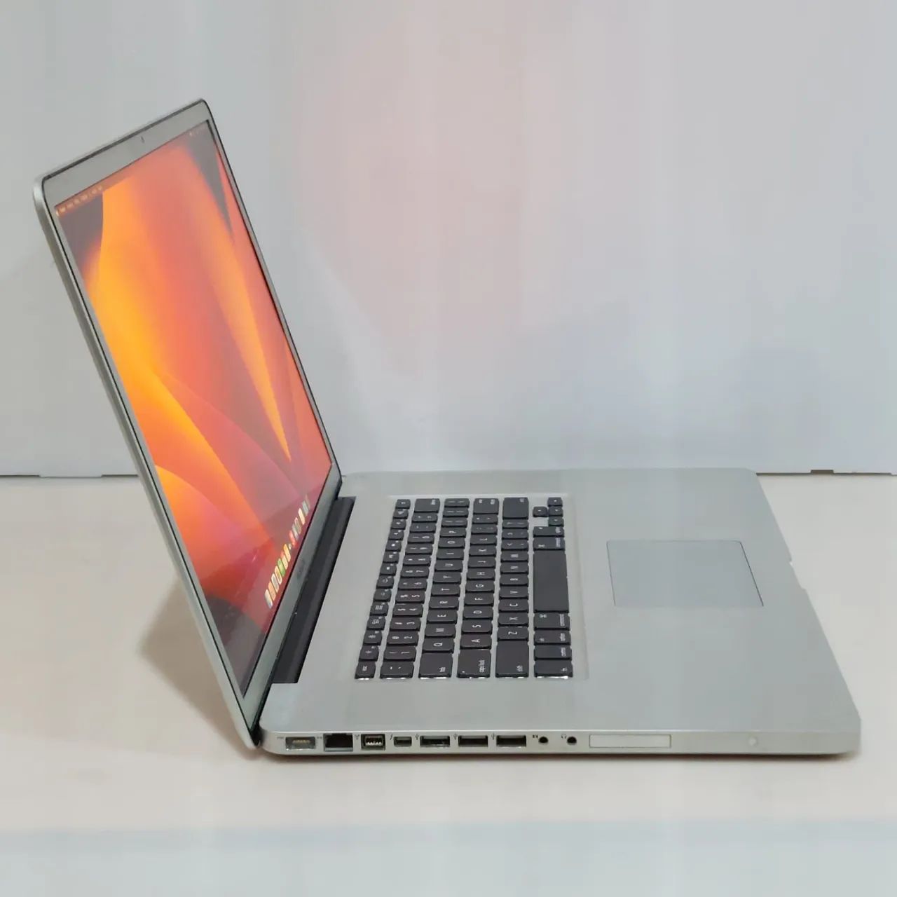 MacBook Pro 17 Late 2011 i7 8GB SSD macOS Ventura - Notebooks
