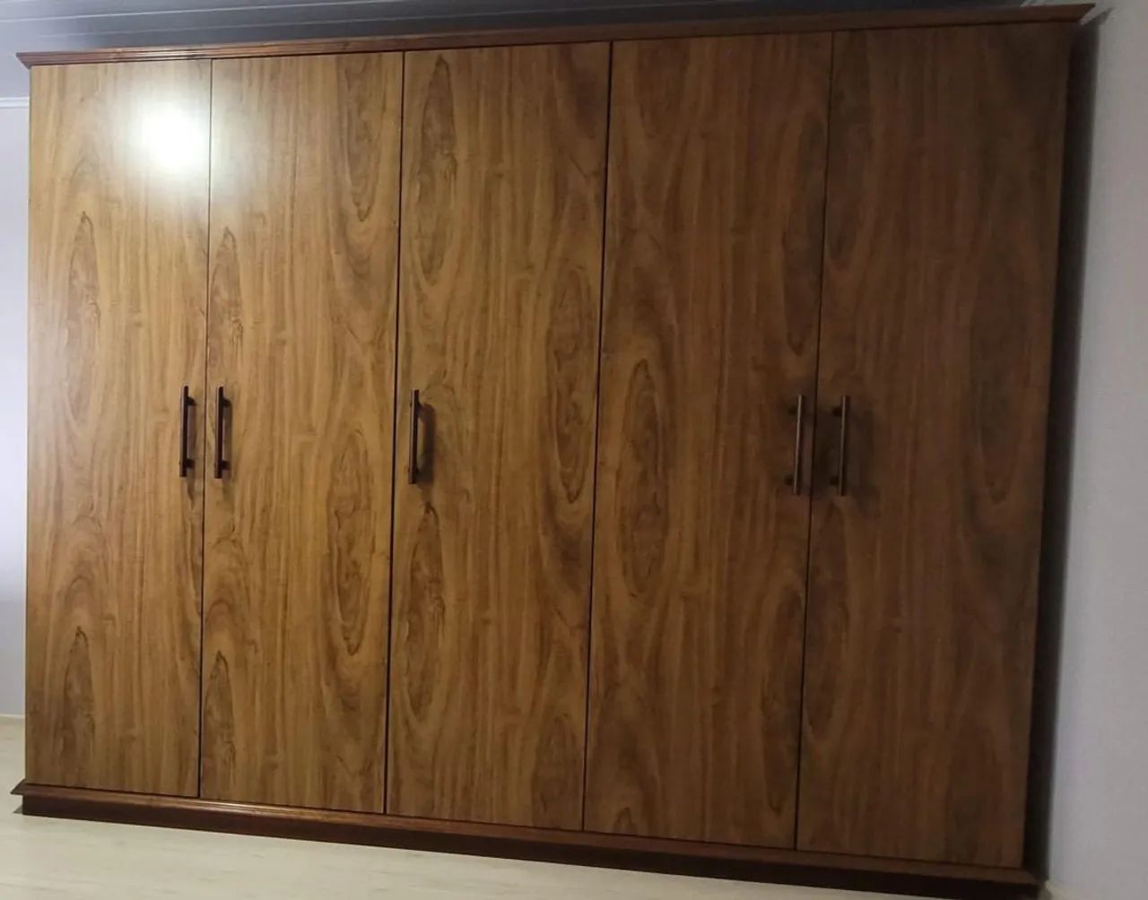 Vendo guarda roupa em MDF 18 mm