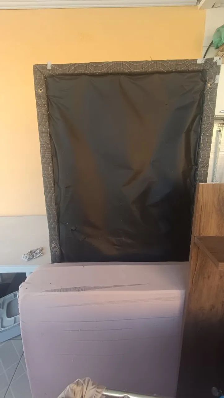 CAMA BOX COM COLCHÃO - VIUVA (MAIOR QUE SOLTEIRO) - Foto 3
