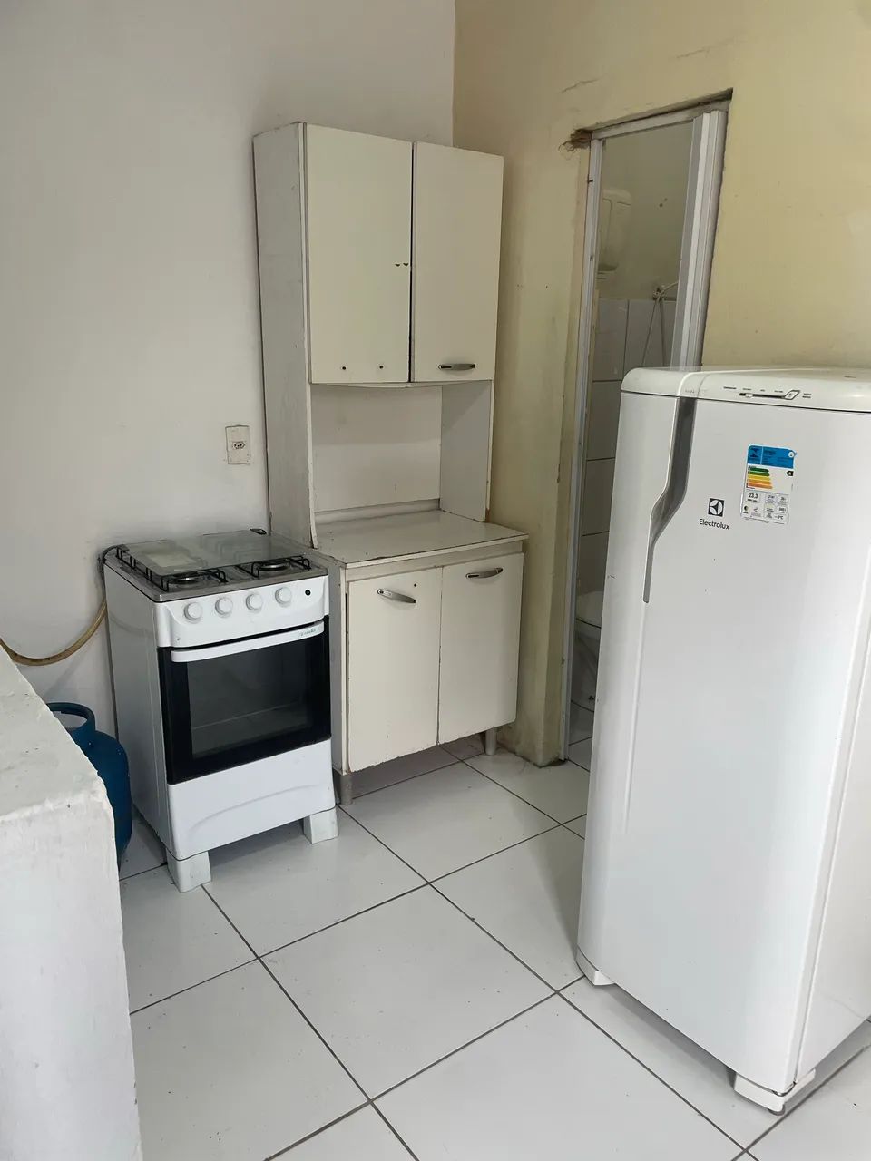 Alugo kitnet mobiliada na Trindade. - Foto 4