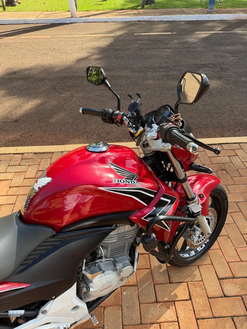 CB300r - Foto 4