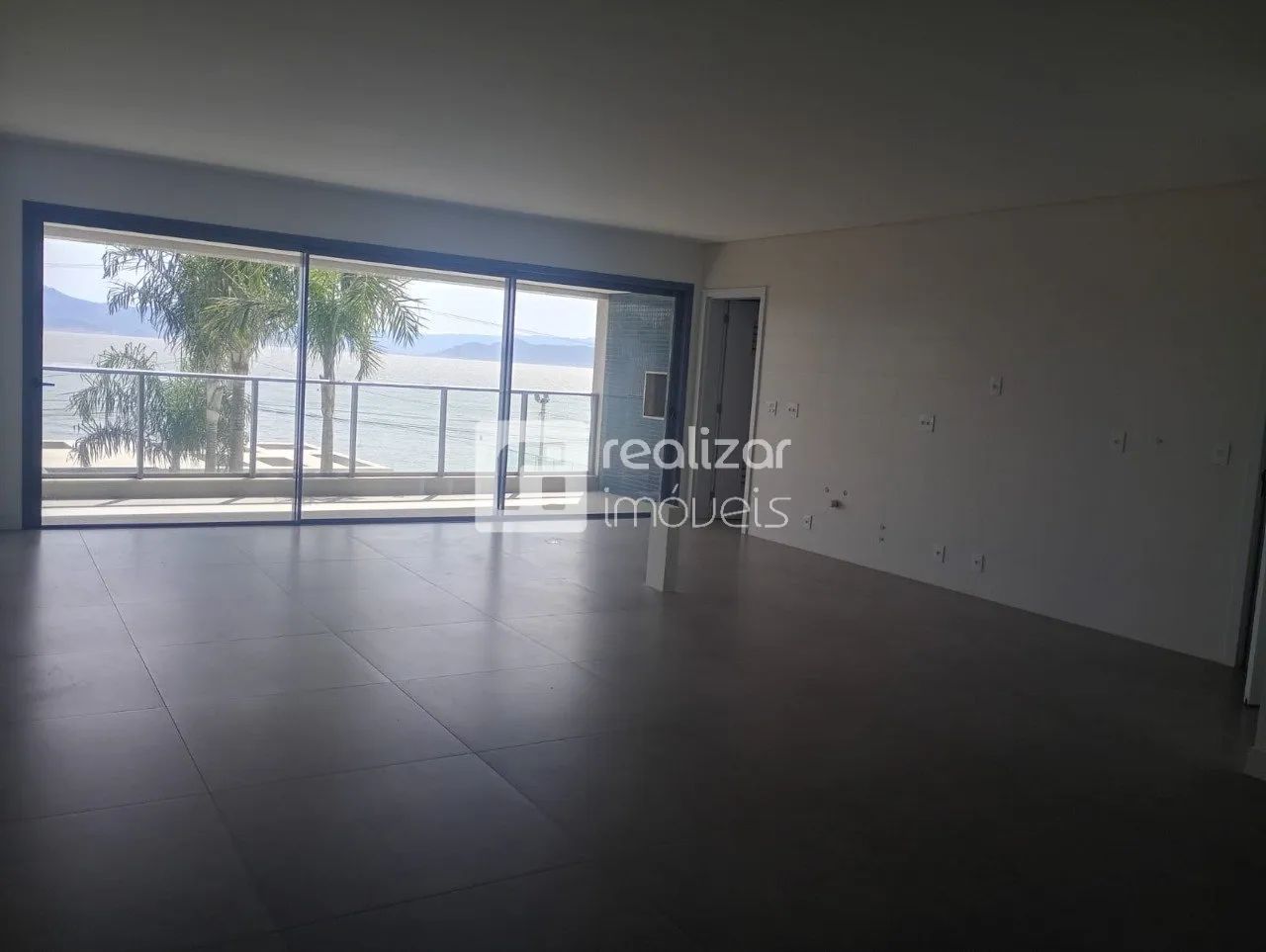 Apartamento 3 dormitórios bairro Cacupé em Florianópolis - Foto 5