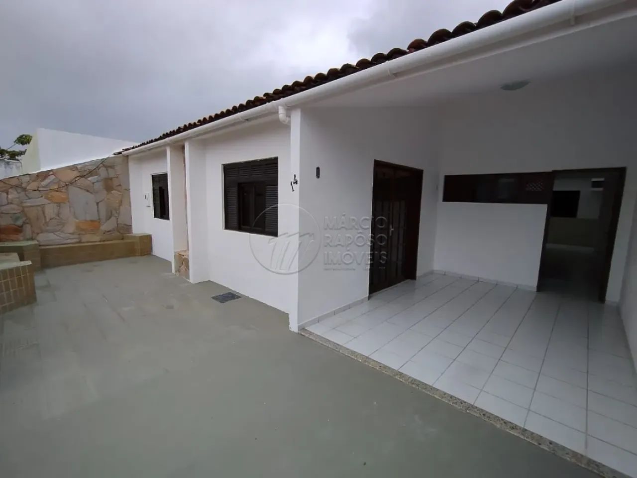 CASA RESIDENCIAL E COMERCIAL NO BARRO DURO - Foto 2