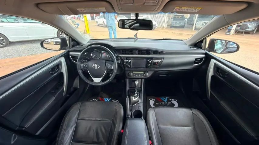 Toyota Corolla Dynamic 2.0 Flex 16V Aut. 2017 - Foto 2