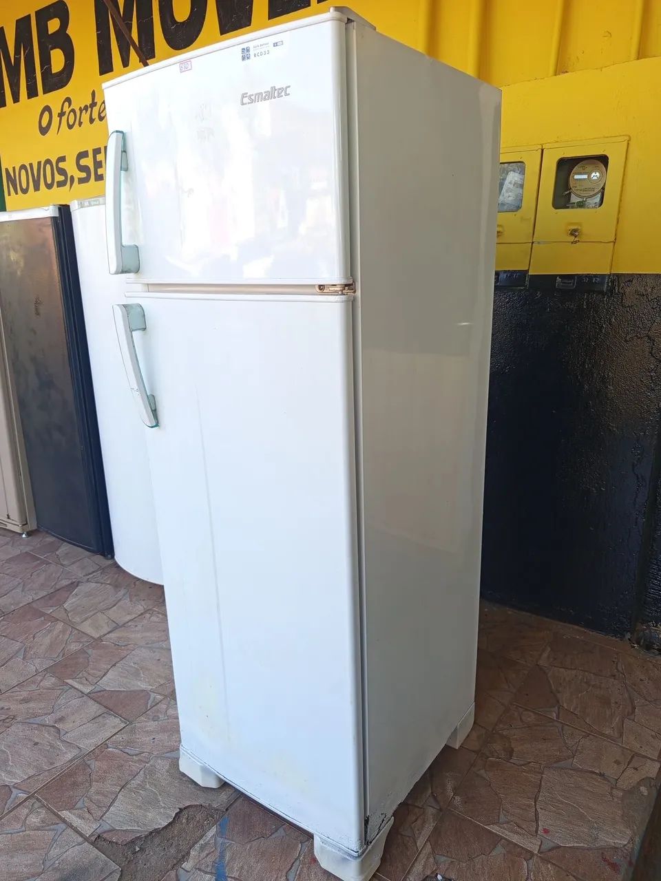 Geladeira Esmaltec duplex 330L - Foto 4