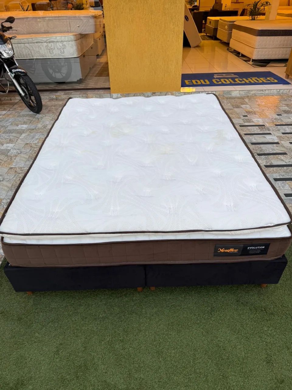 Cama box Queen seminova top - ENTREGA GRÁTIS  - Foto 2