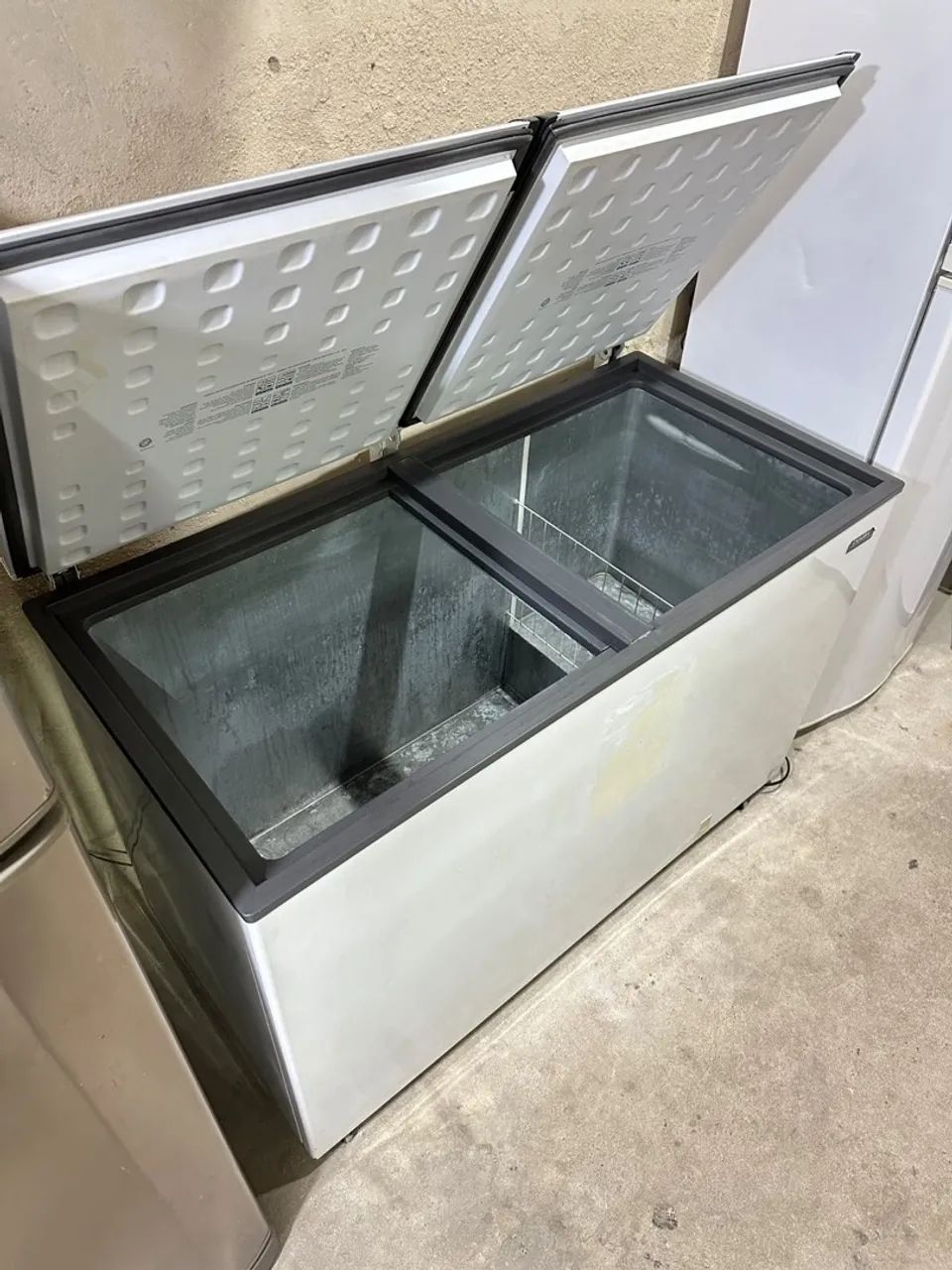 Freezer  Esmaltec 468 litros  - Foto 5