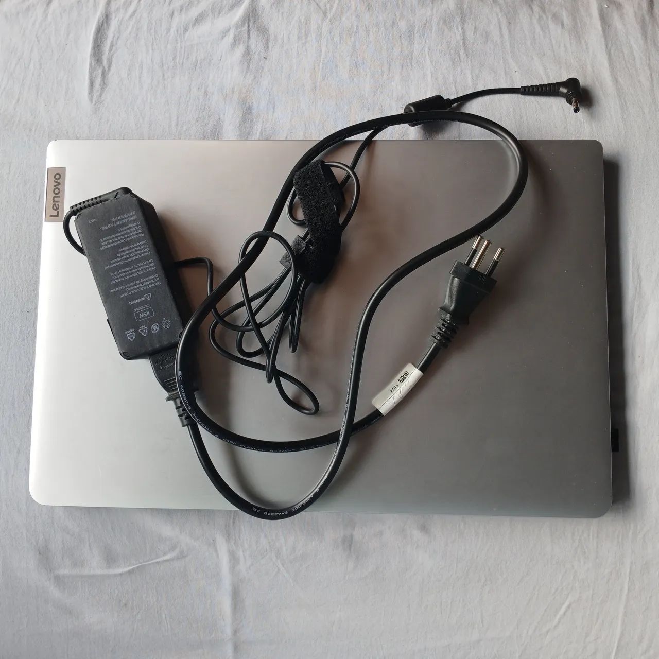Notebook Lenovo IdeaPad 1i + Mouse + Capa para Notebook - Excelente Estado - Foto 5
