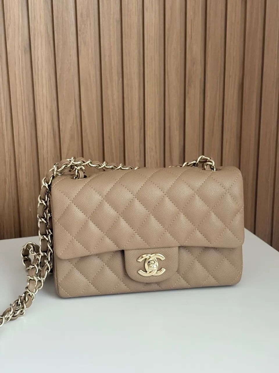 Bolsa matelassada em couro - Foto 2