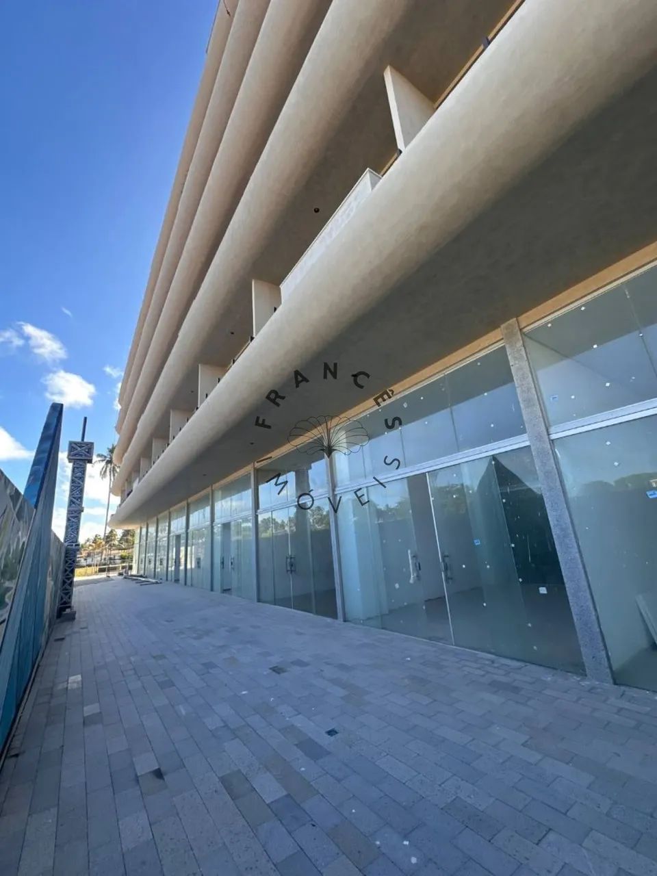 Lojas Comerciais no Edifício Zoe | La Rue  Praia do Francês - Foto 4